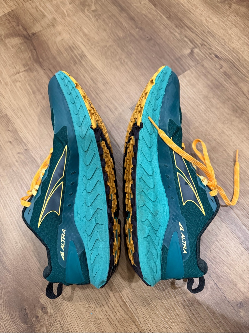 Altra Men's Teal Athletic Shoes with Yellow Laces - Picture 6 of 10
